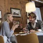 Hotel Weiss Kreuz 3*