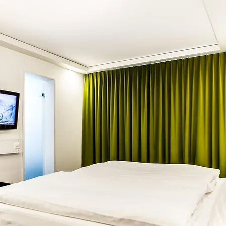 Hotel Weiss Kreuz 3*