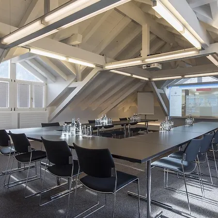 魏斯克罗伊茨酒店