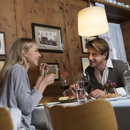 酒店 魏斯克罗伊茨酒店 3*