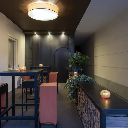 魏斯克罗伊茨酒店 酒店