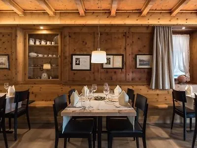 魏斯克罗伊茨酒店 酒店 3*