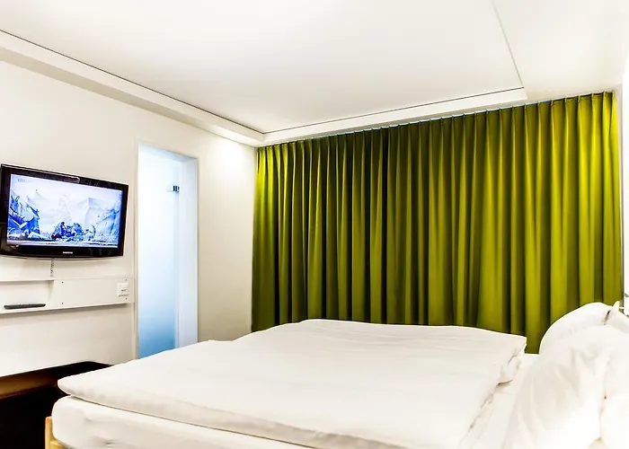 Hotel Weiss Kreuz 3*