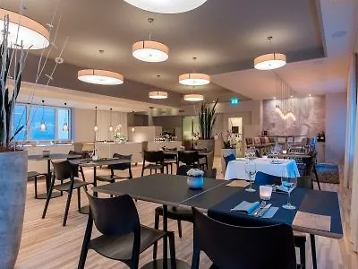 Weiss Kreuz 3* Thusis