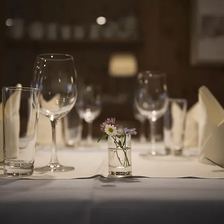 Hotel Weiss Kreuz Thusis