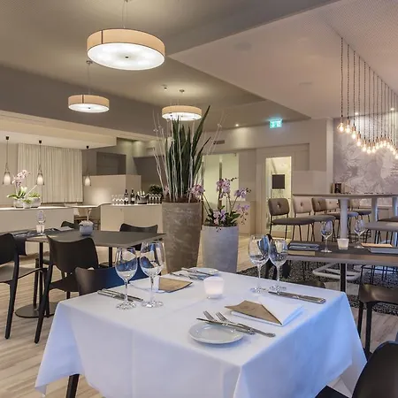 Weiss Kreuz Hotel Thusis