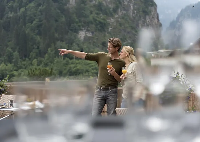 Weiss Kreuz 3* Thusis