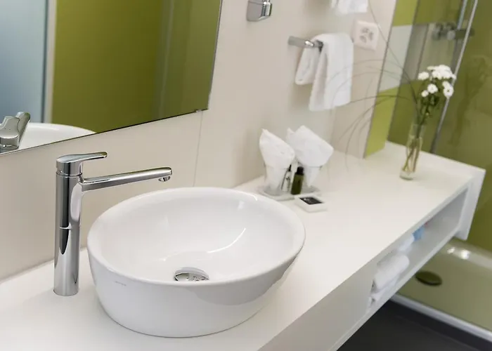 Weiss Kreuz Szálloda 3*